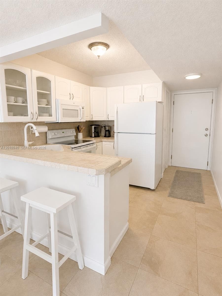 2924 Collins Ave # 404, Miami Beach FL 33140 — 4