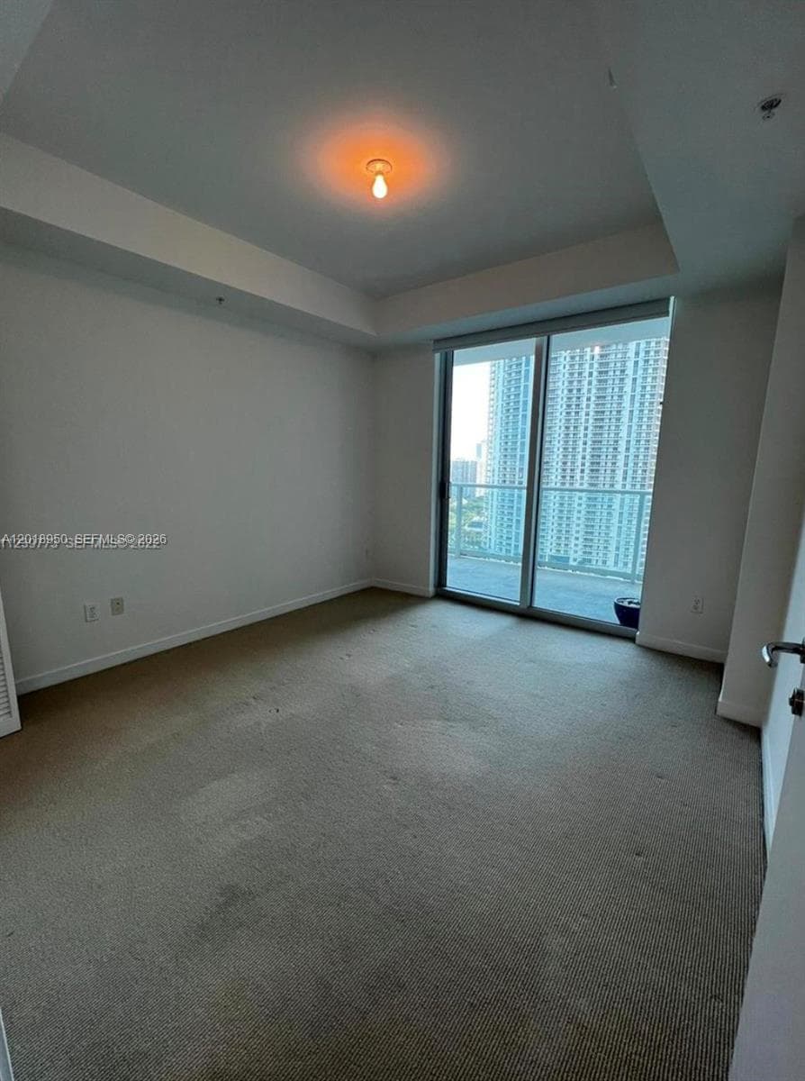 300 S Biscayne Blvd # 1606, Miami FL 33131 — 12
