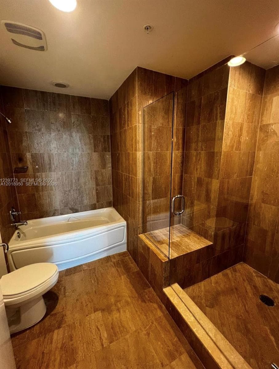 300 S Biscayne Blvd # 1606, Miami FL 33131 — 10