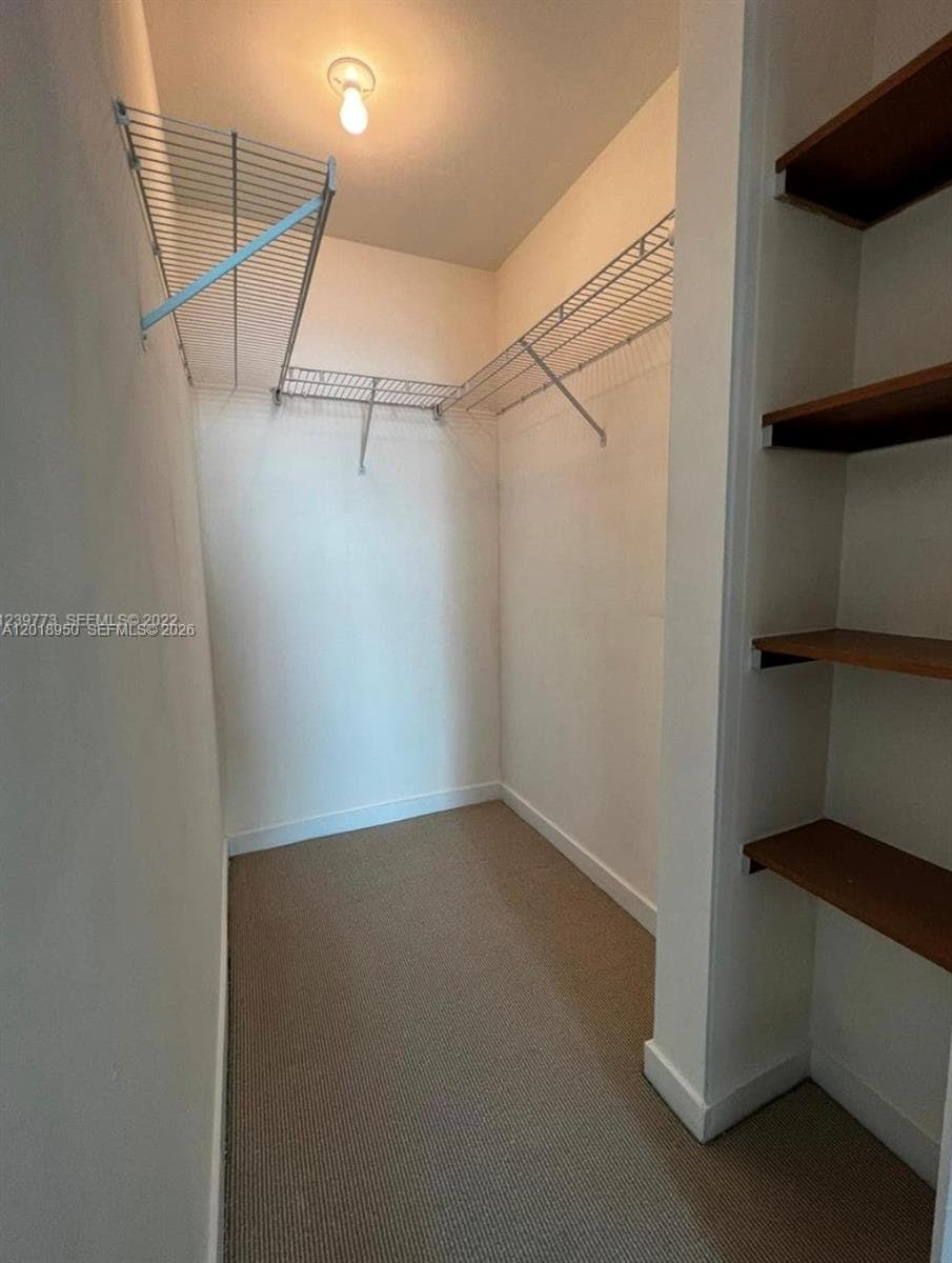 300 S Biscayne Blvd # 1606, Miami FL 33131 — 14