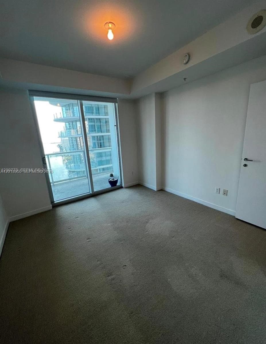 300 S Biscayne Blvd # 1606, Miami FL 33131 — 15