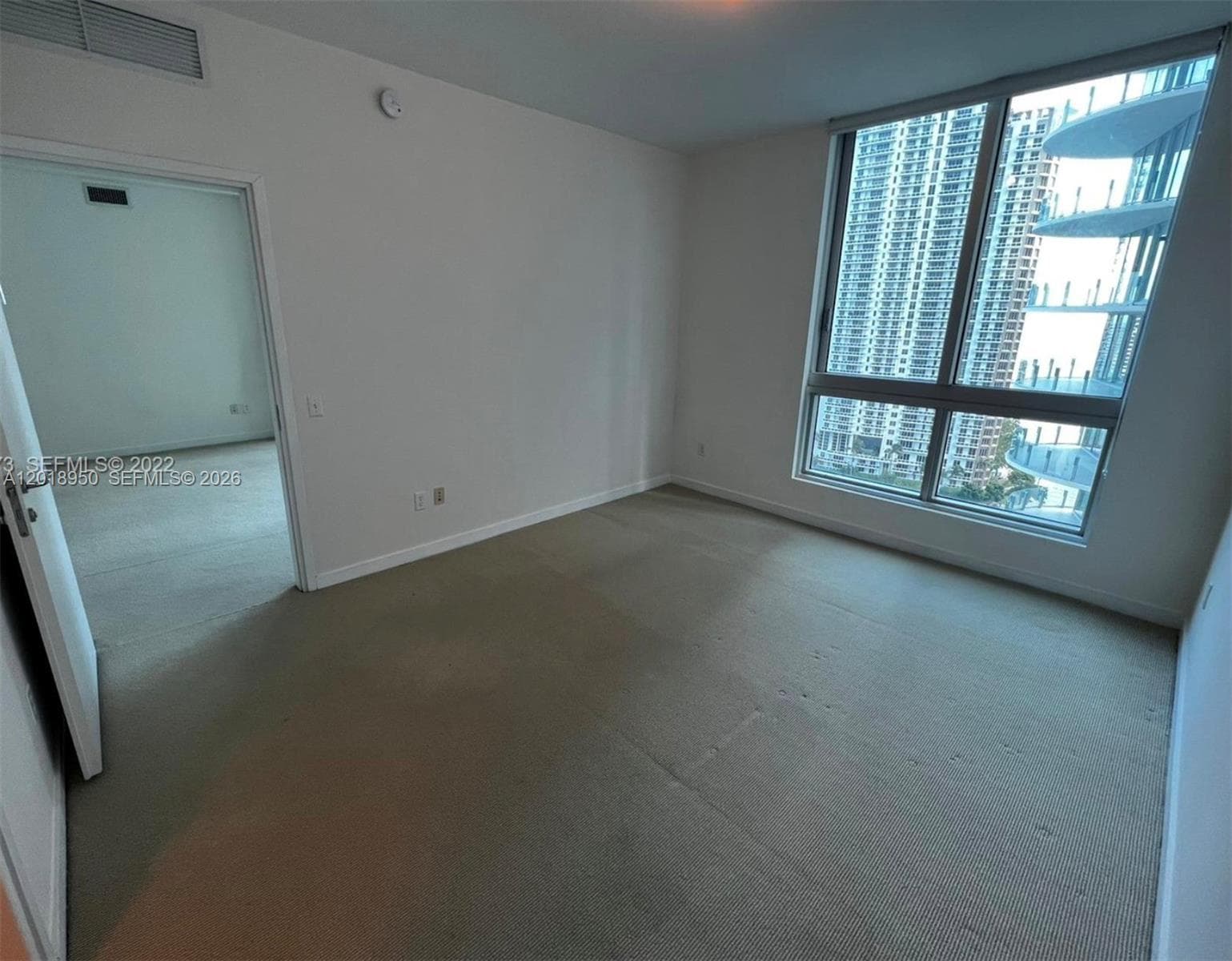 300 S Biscayne Blvd # 1606, Miami FL 33131 — 8