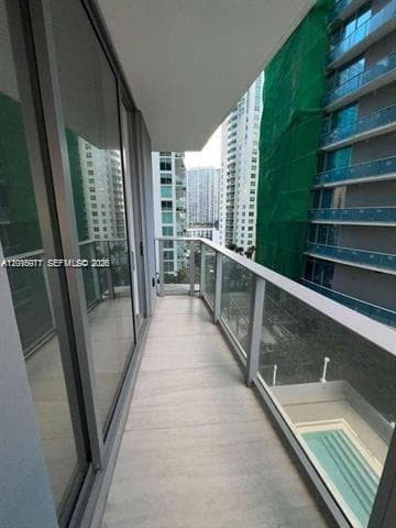77 SE 5th St # 1704, Miami FL 33131 — 2