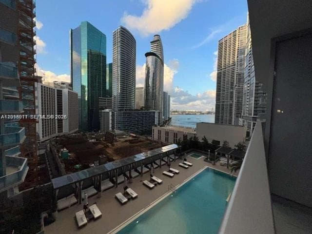 77 SE 5th St # 1704, Miami FL 33131 — 1