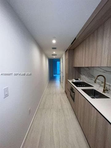 77 SE 5th St # 1704, Miami FL 33131 — 5