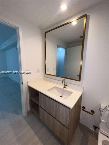 77 SE 5th St # 1704, Miami FL 33131 — 9