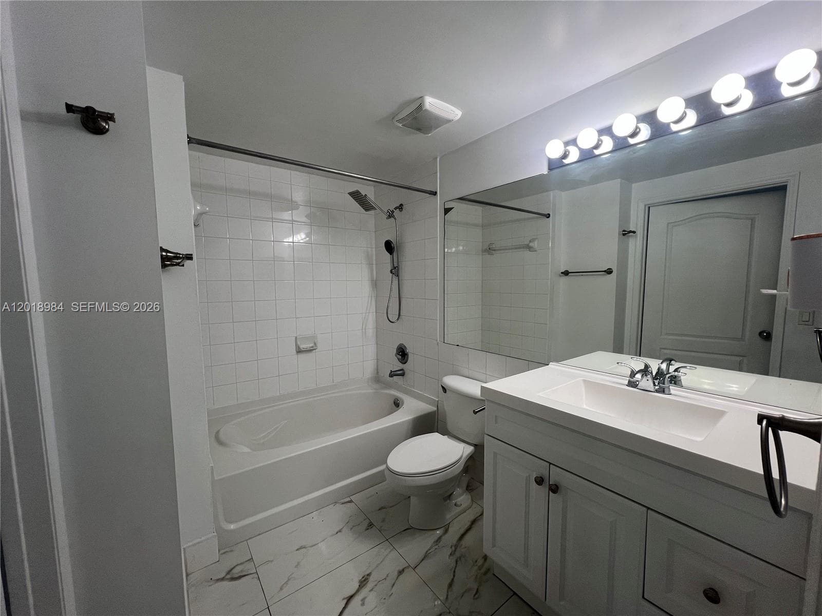 5085 NW 7th St # 711, Miami FL 33126 — 7