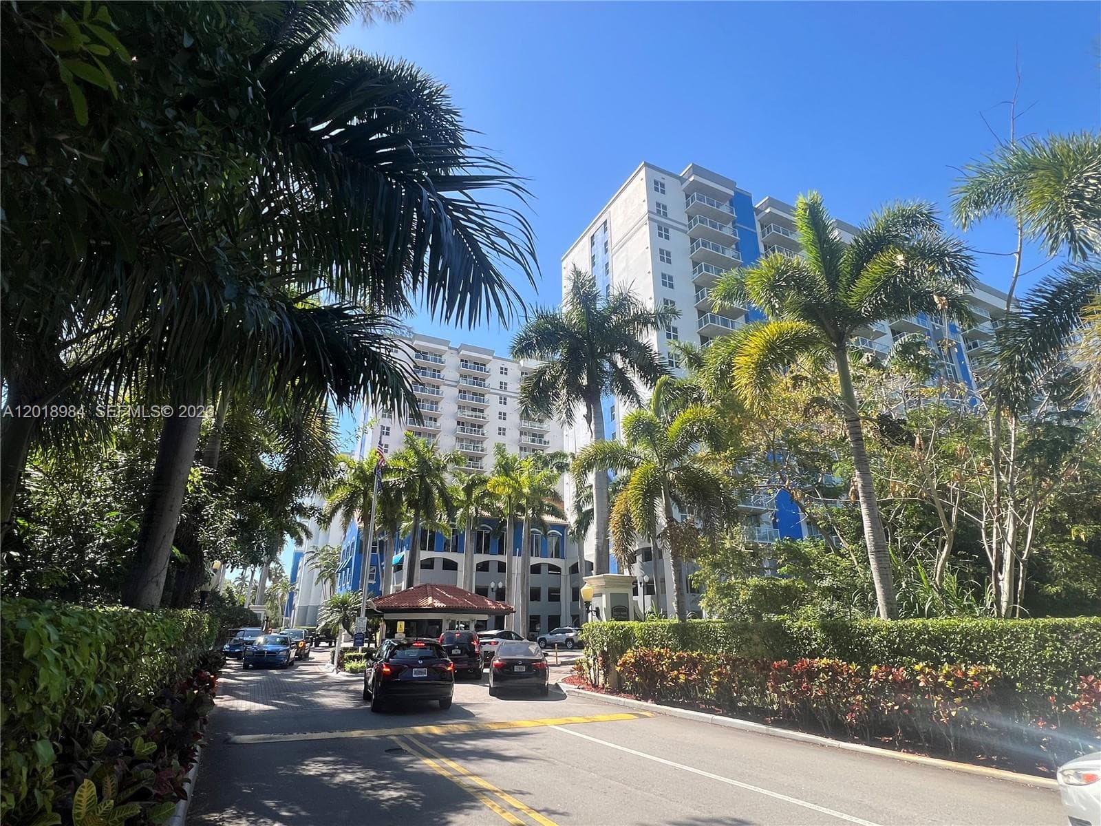5085 NW 7th St # 711, Miami FL 33126 — 1