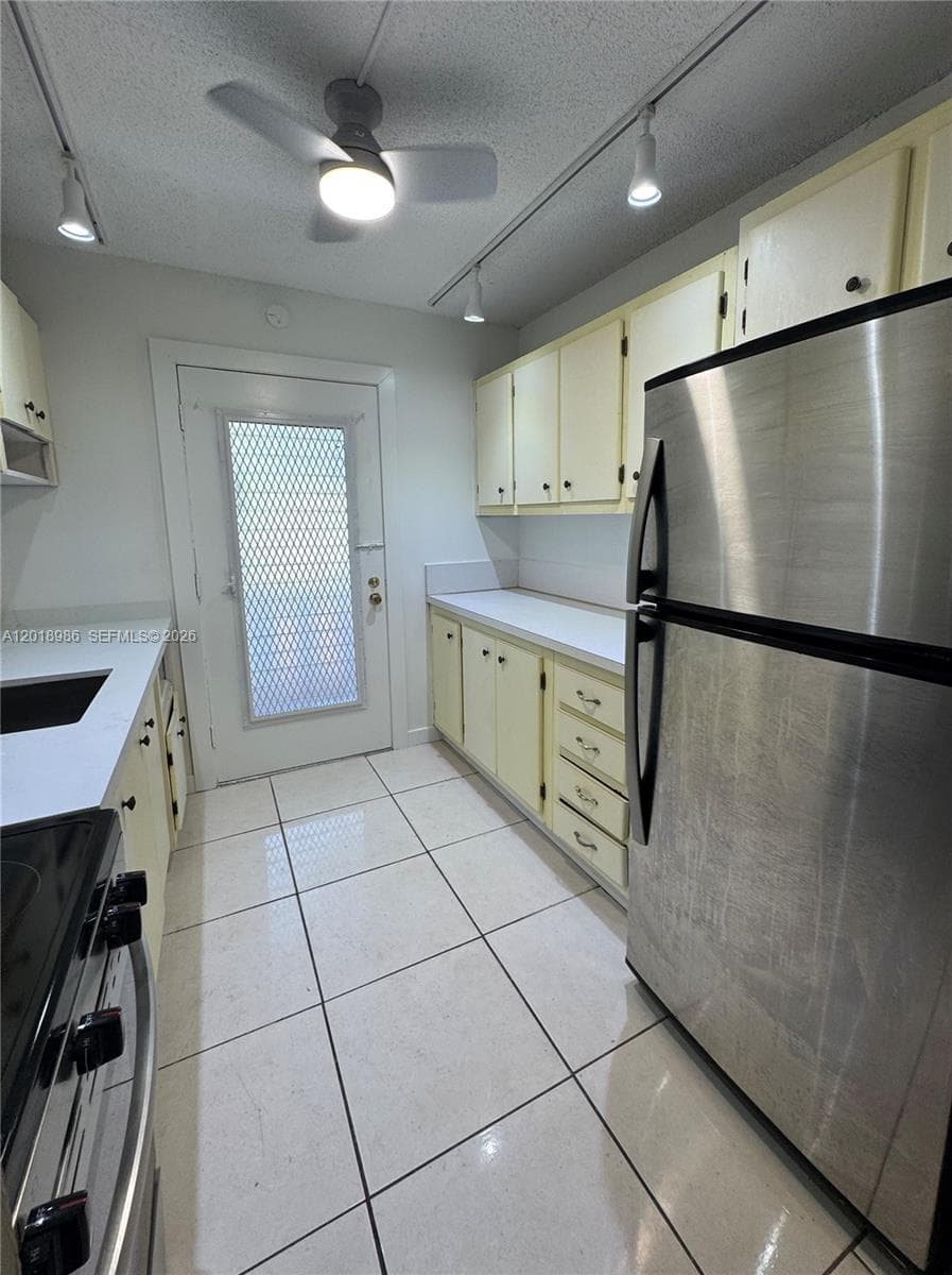 65 NE 202nd Ter # Q33, Miami Gardens FL 33179 — 6