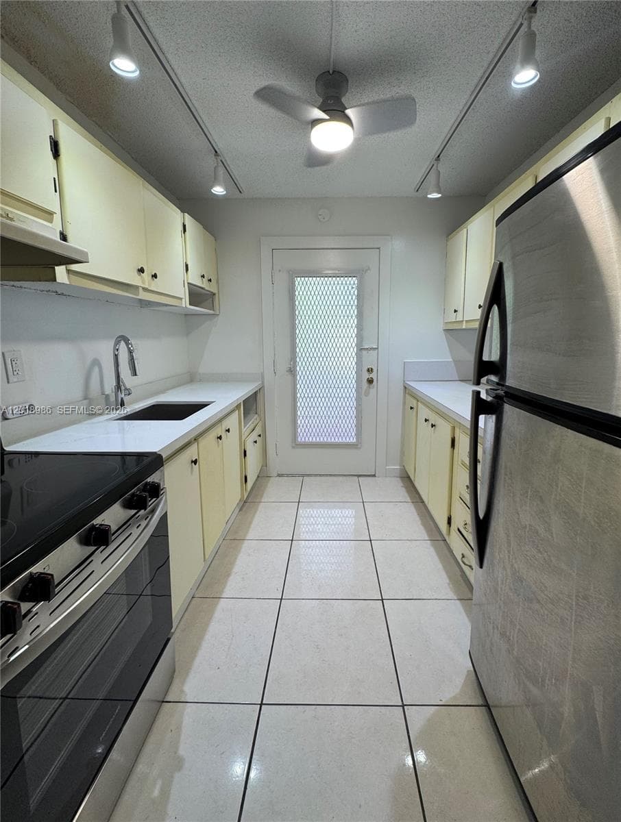 65 NE 202nd Ter # Q33, Miami Gardens FL 33179 — 5