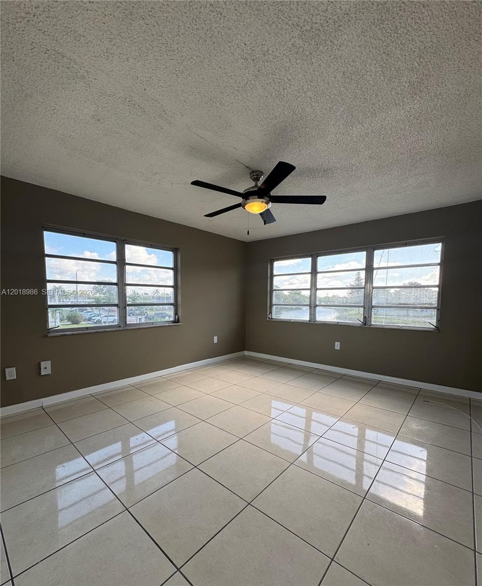 65 NE 202nd Ter # Q33, Miami Gardens FL 33179 — 11