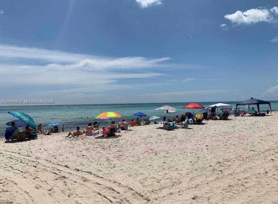 7445 Harding Ave # 112, Miami Beach FL 33141 — 32