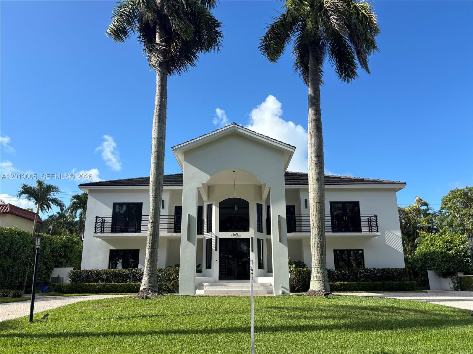 6220 SW 144th St, Coral Gables FL 33158 — 7