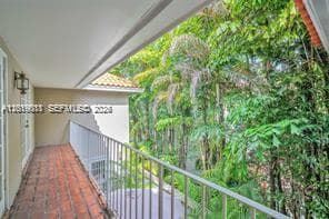 1543 Dorado Ave, Coral Gables FL 33146 — 40