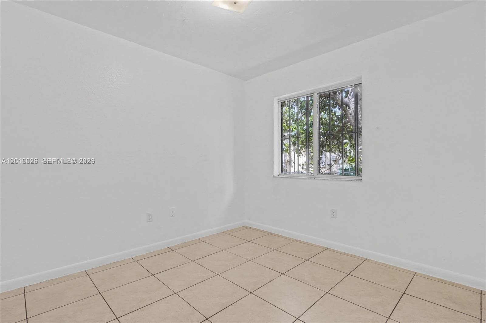 2316-2318 NW 98th St, Miami FL 33147 — 27