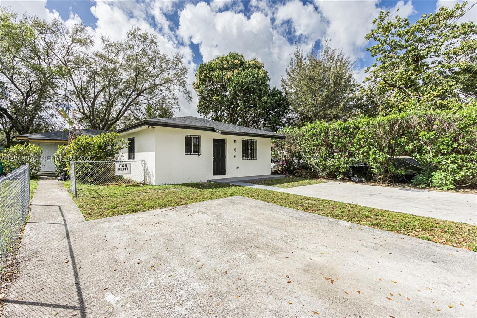 2316-2318 NW 98th St, Miami FL 33147 — 6
