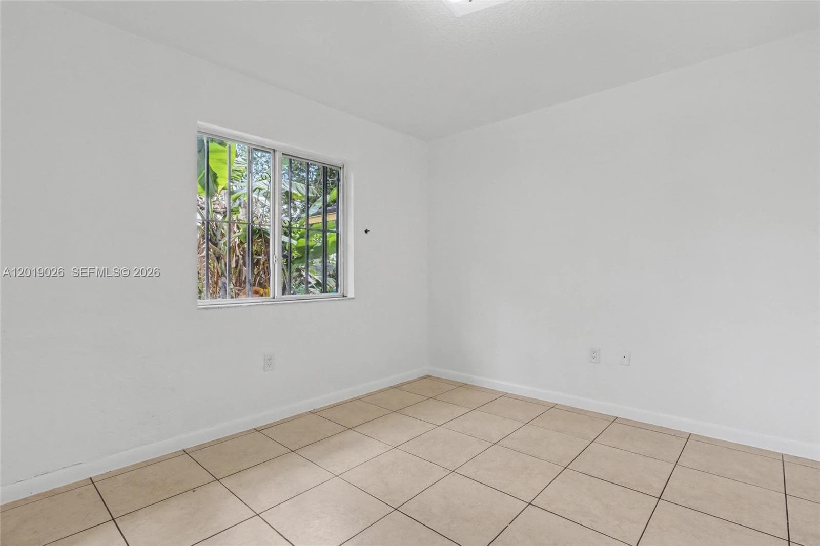 2316-2318 NW 98th St, Miami FL 33147 — 21