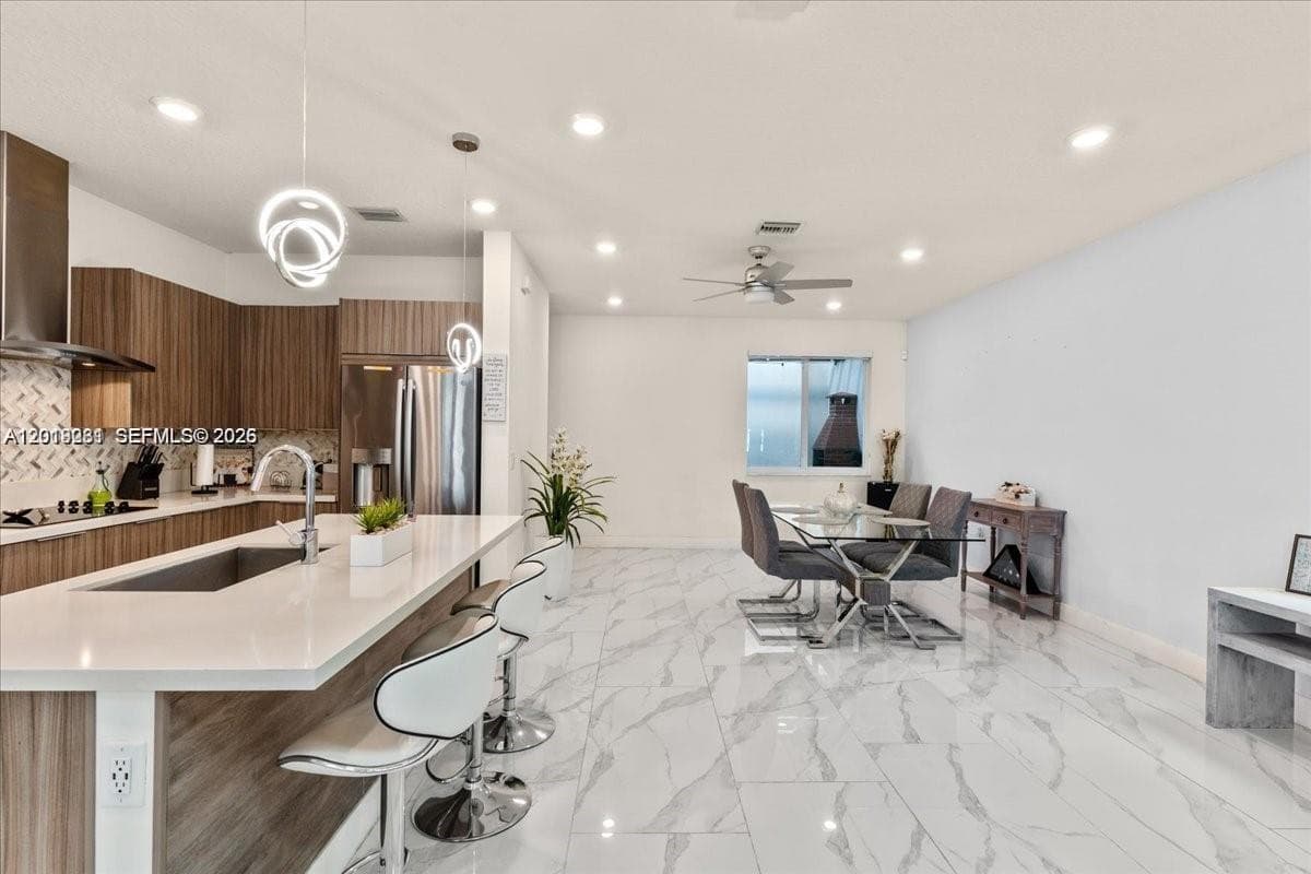 6680 NW 102nd Path, Doral FL 33178 — 9