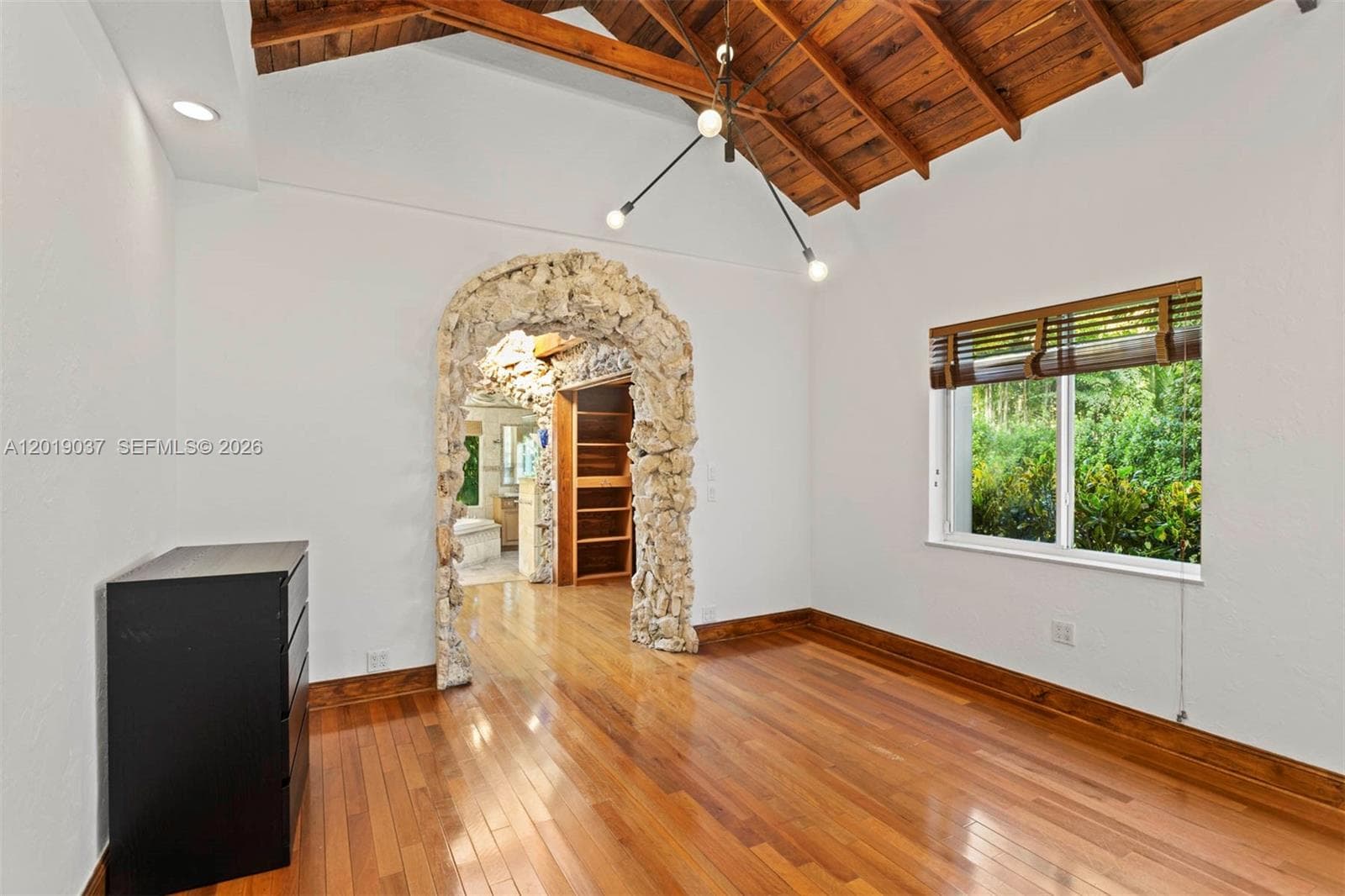 7975 Sunset Dr # 7975, Miami FL 33143 — 23