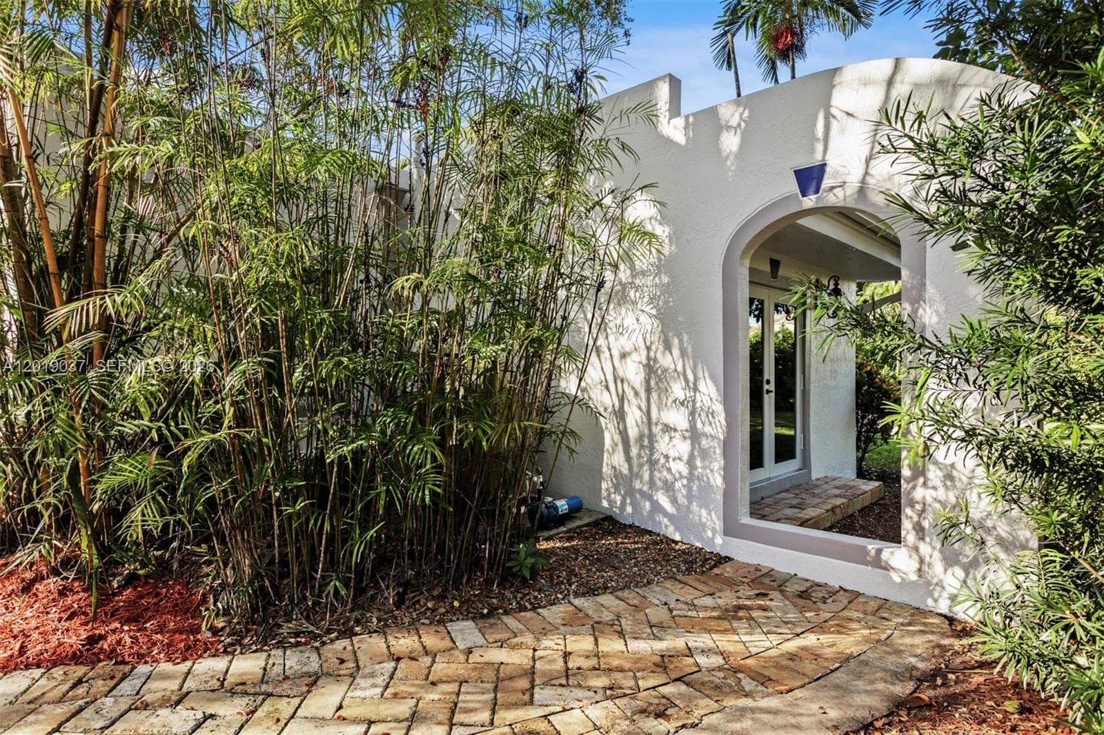 7975 Sunset Dr # 7975, Miami FL 33143 — 7