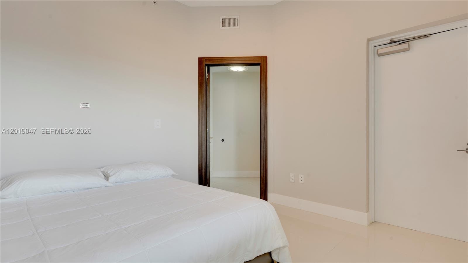 2020 N Bayshore Dr # 1905, Miami FL 33137 — 57