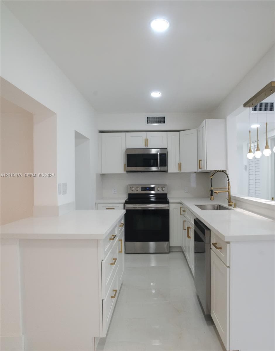 315 NW 127th St # 0, North Miami FL 33168 — 65