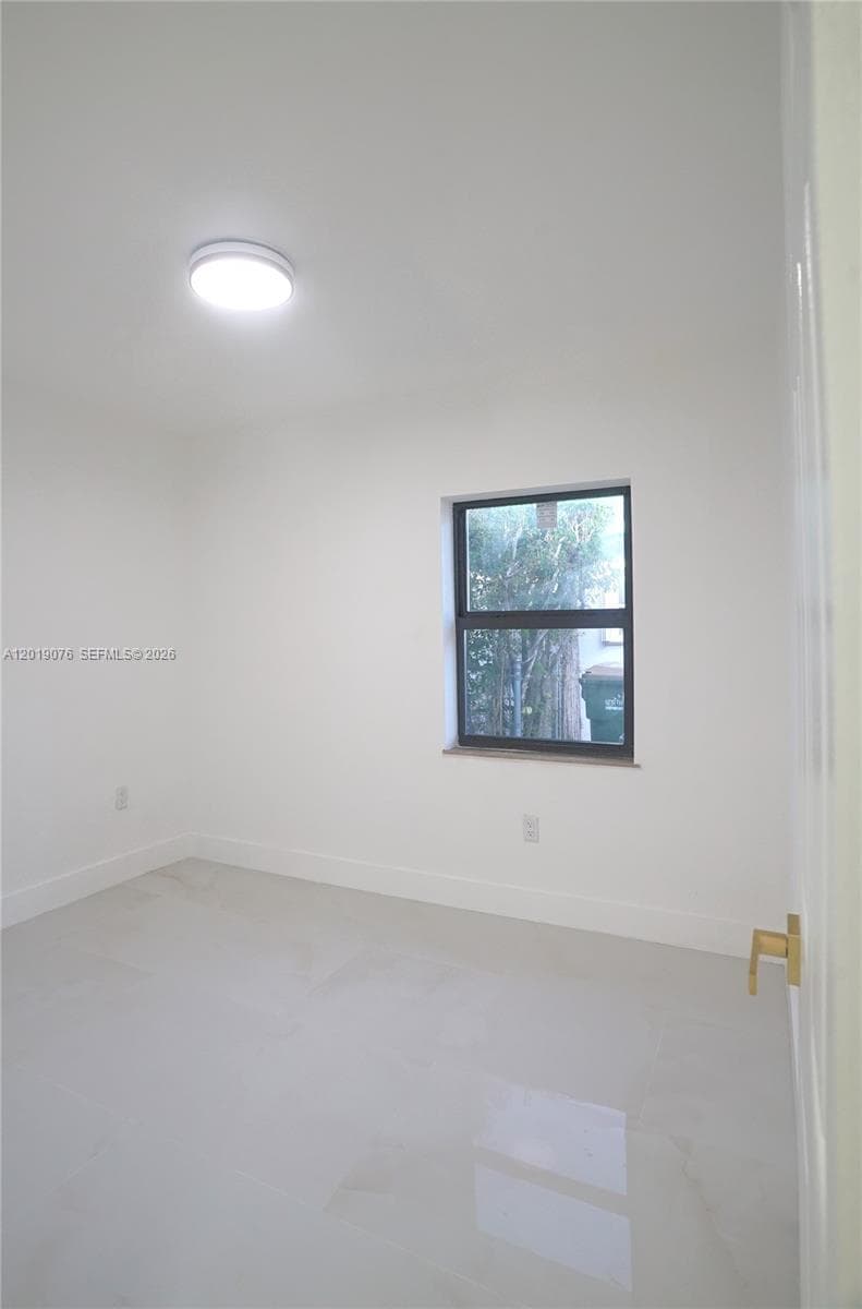 315 NW 127th St # 0, North Miami FL 33168 — 51