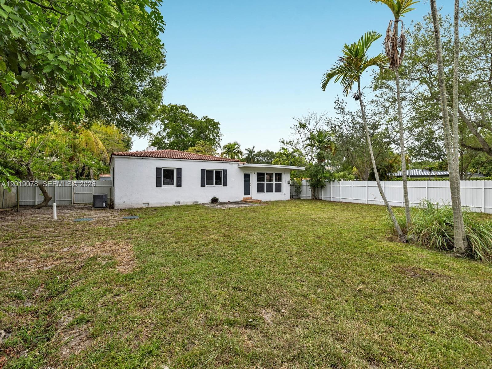 6 NW 106th St, Miami Shores FL 33150 — 19