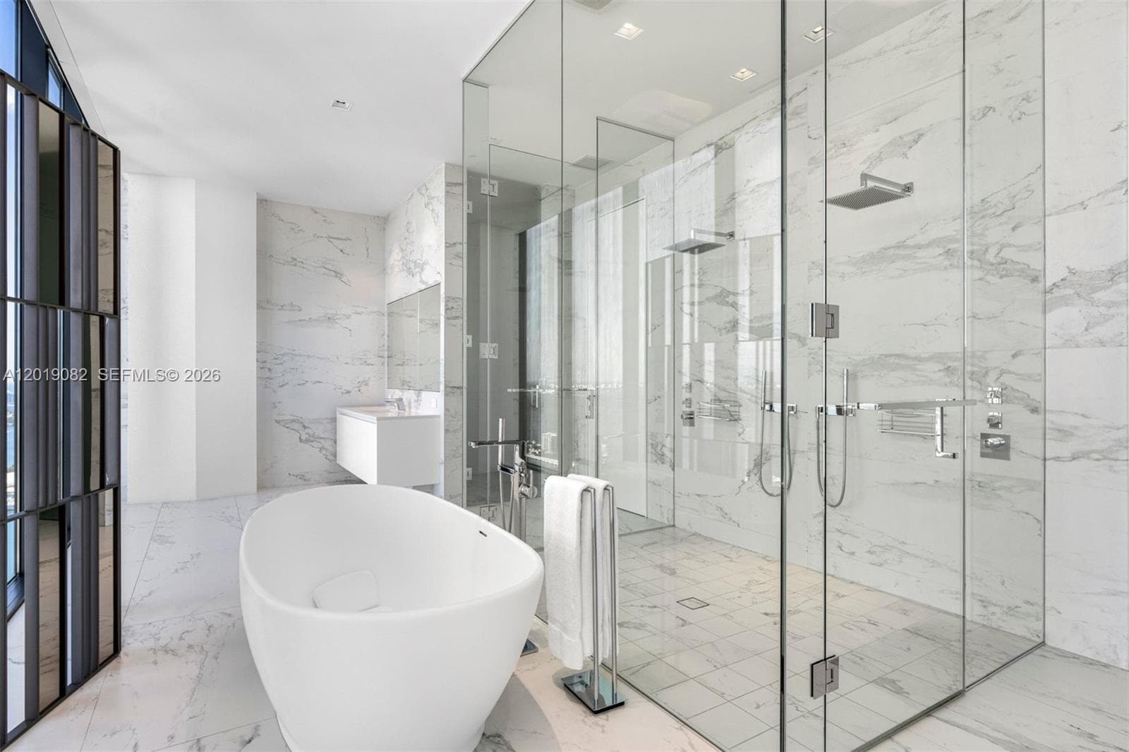 1000 Biscayne Blvd # 5101, Miami FL 33132 — 63