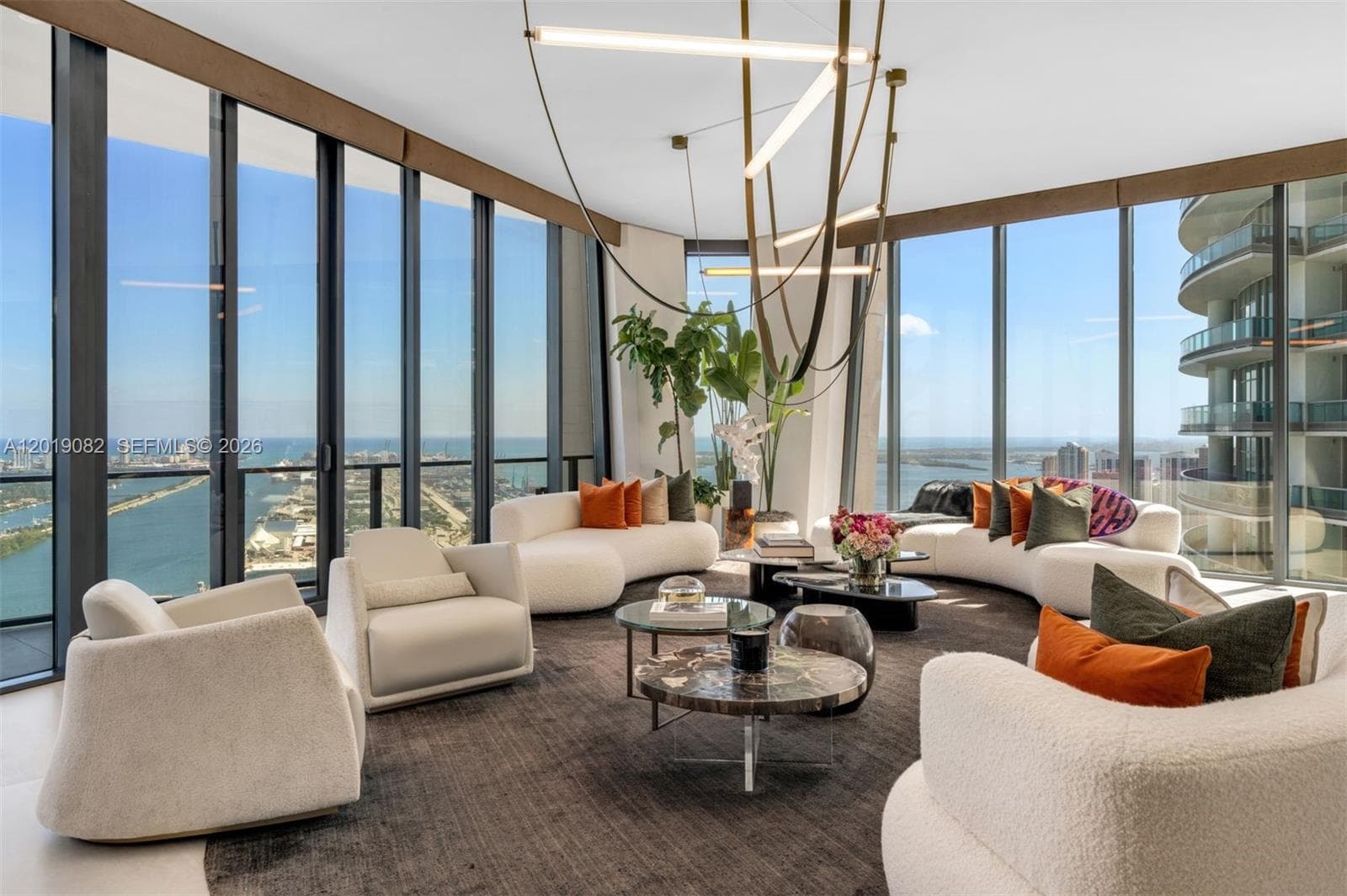 1000 Biscayne Blvd # 5101, Miami FL 33132 — 32