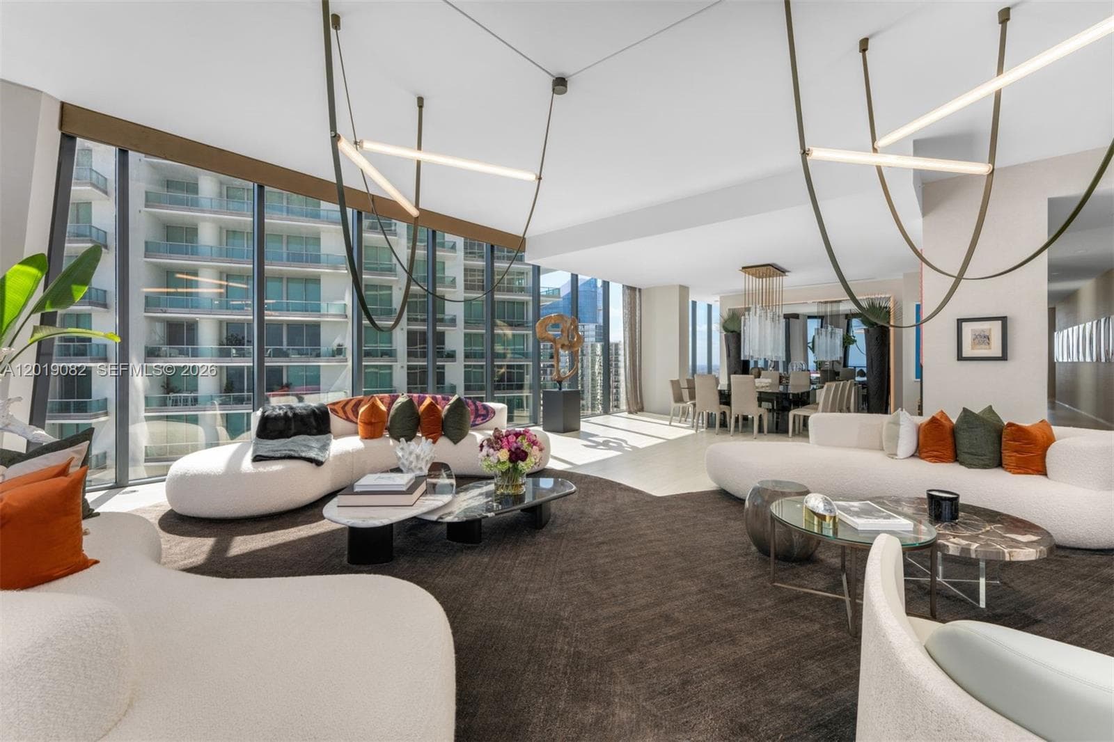 1000 Biscayne Blvd # 5101, Miami FL 33132 — 33
