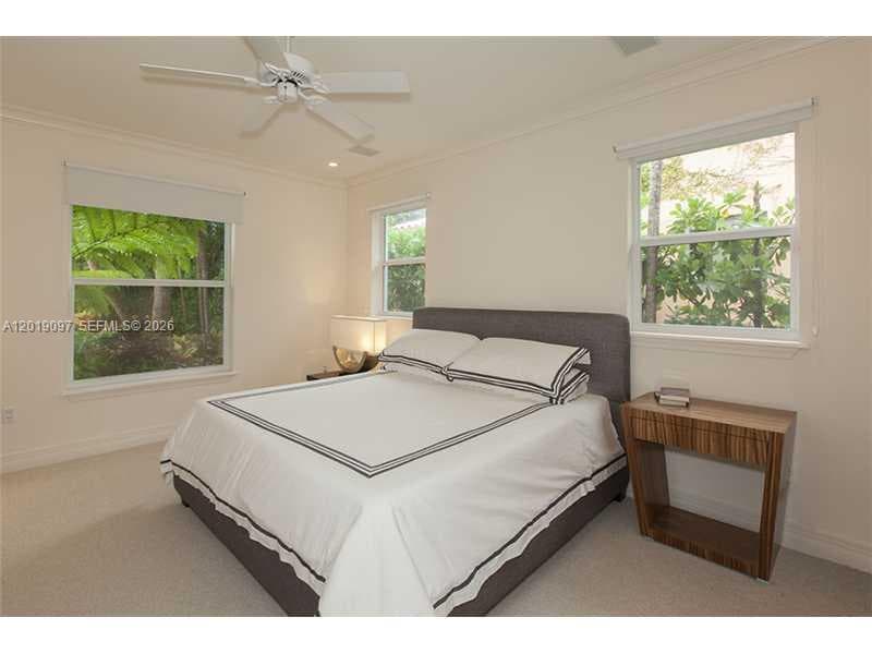 745 Lakeview Dr, Miami Beach FL 33140 — 6