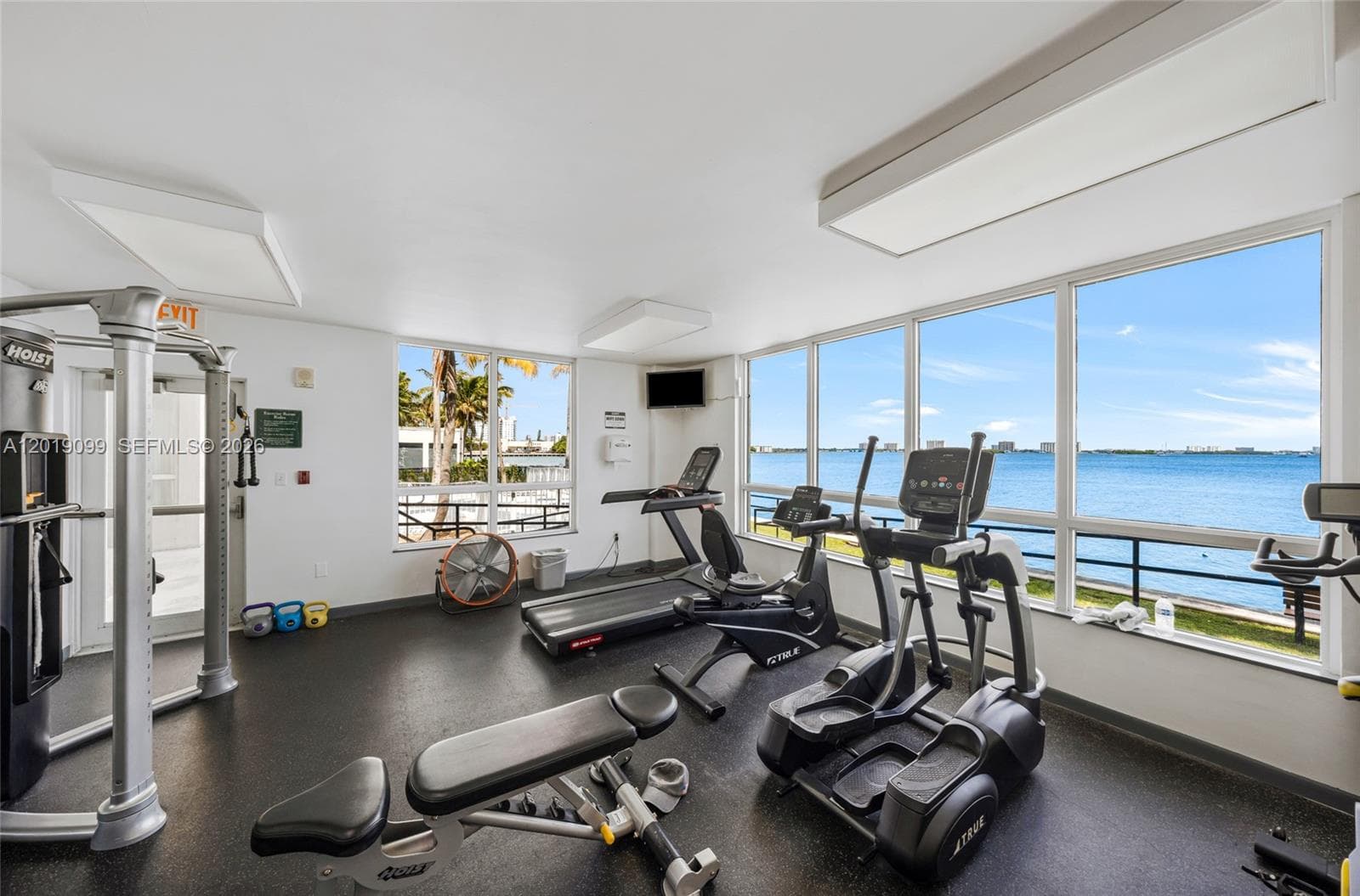 1625 Kennedy Cswy # 1004D, North Bay Village FL 33141 — 36