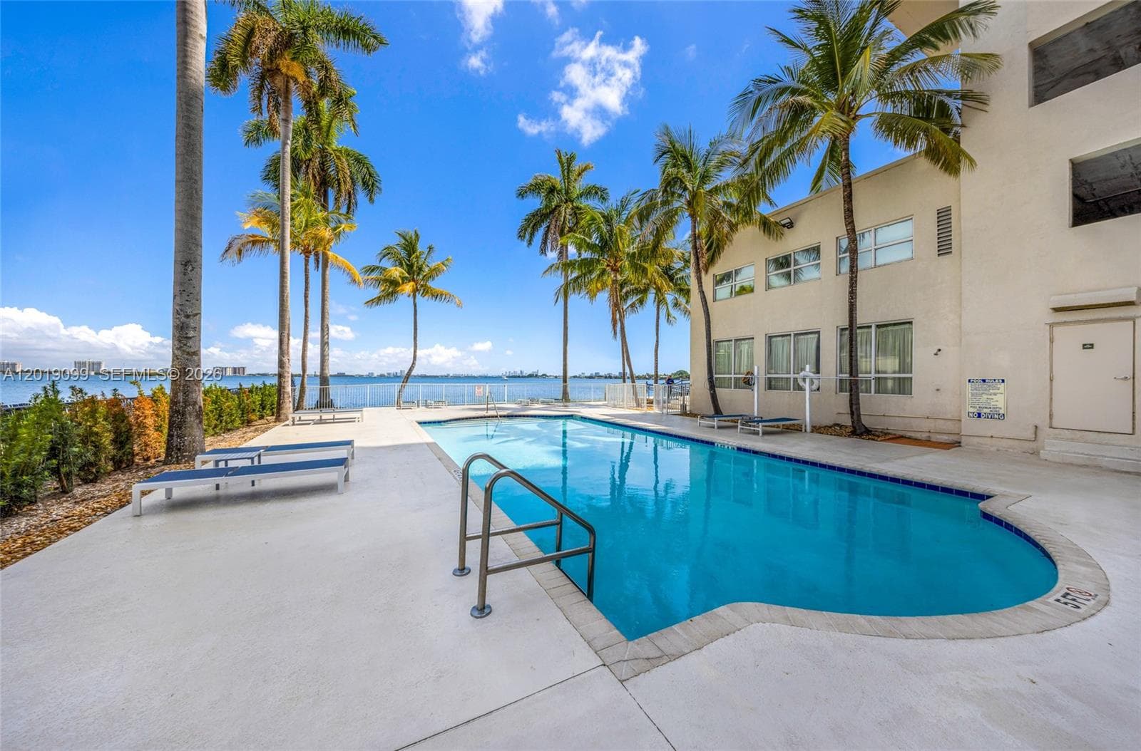 1625 Kennedy Cswy # 1004D, North Bay Village FL 33141 — 32