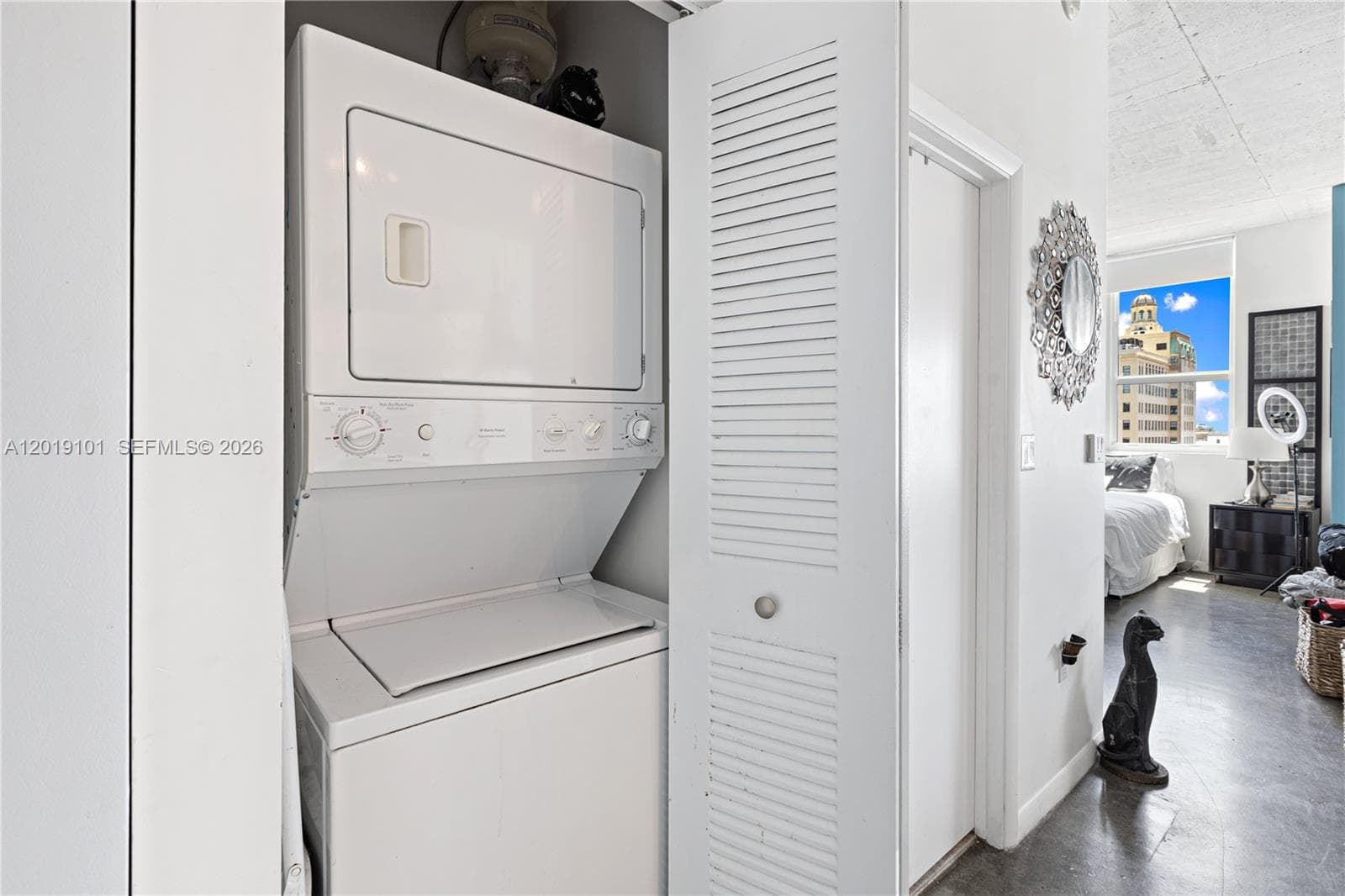 133 NE 2nd Ave # 1215, Miami FL 33132 — 13