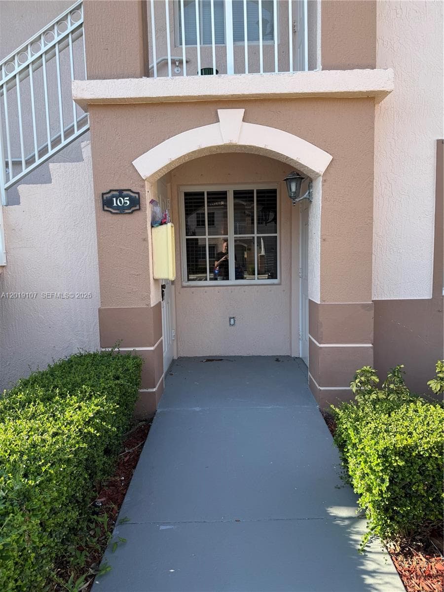 1271 SE 28th Ct # 105, Homestead FL 33035 — 1