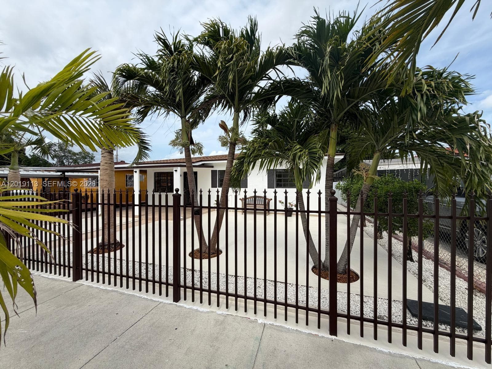2541 W 10th Ave, Hialeah FL 33010 — 4