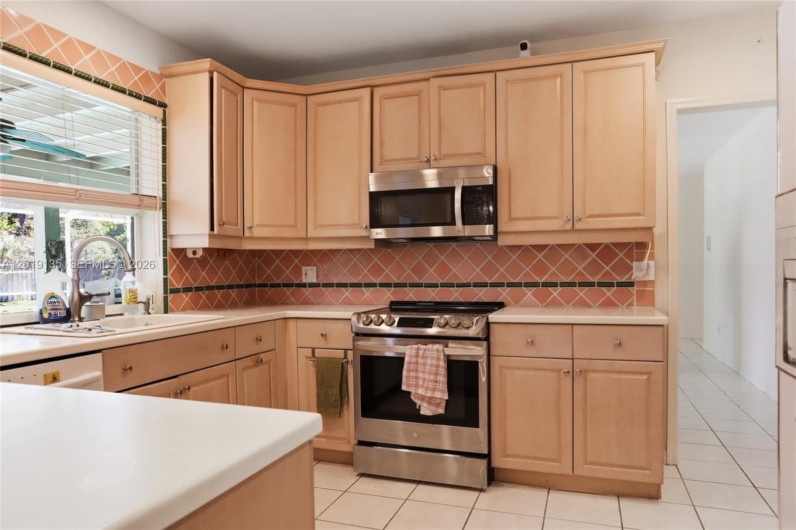 7605 SW 179th Ter, Palmetto Bay FL 33157 — 6