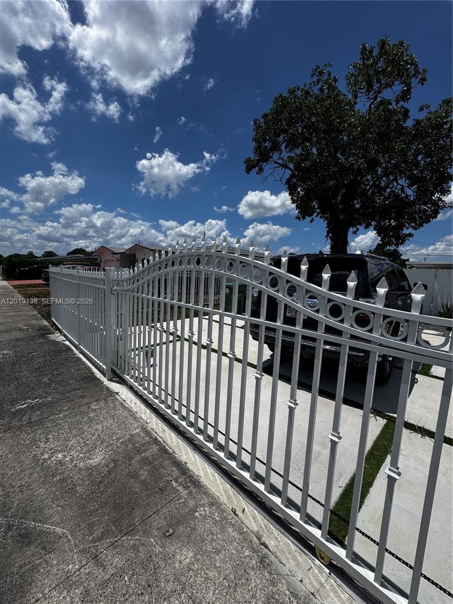 3251 NW 177th Ter, Miami Gardens FL 33056 — 35