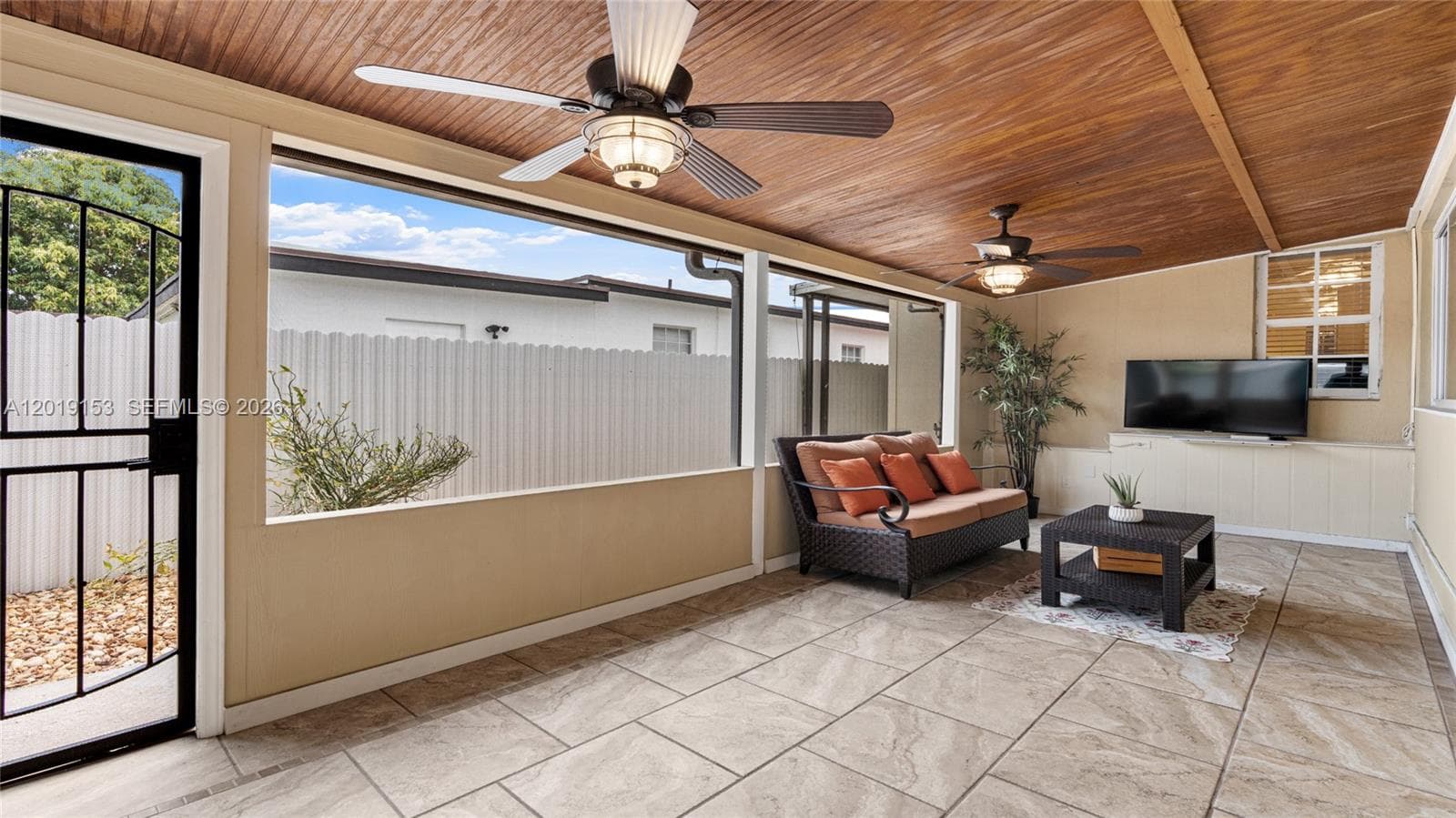 341 E 58th St, Hialeah FL 33013 — 45