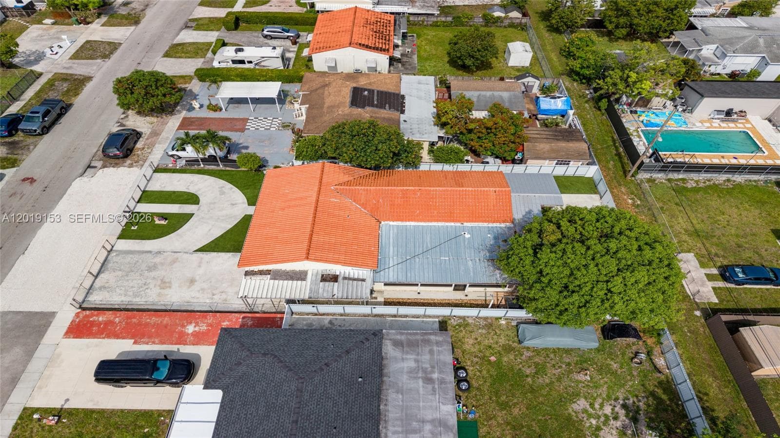 341 E 58th St, Hialeah FL 33013 — 55