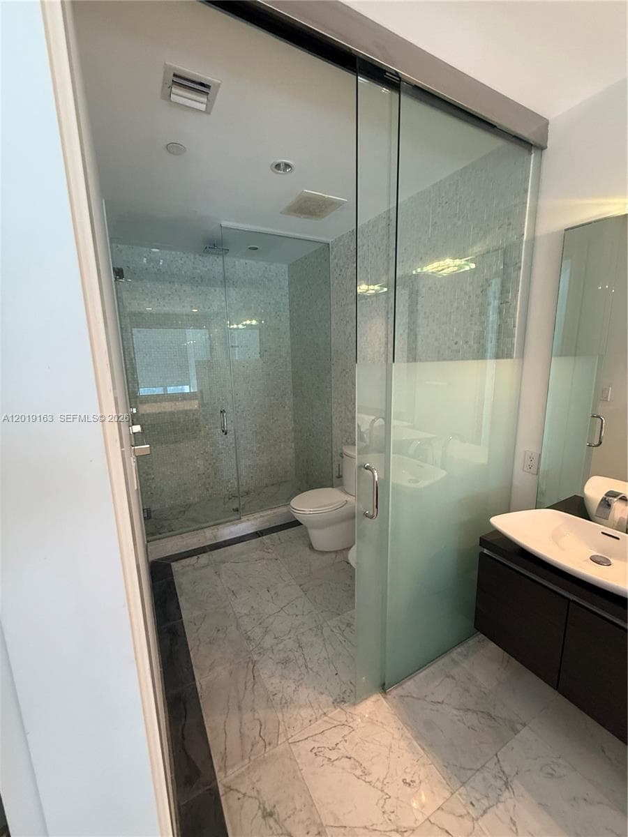 200 Biscayne Boulevard Way # 4904, Miami FL 33131 — 10