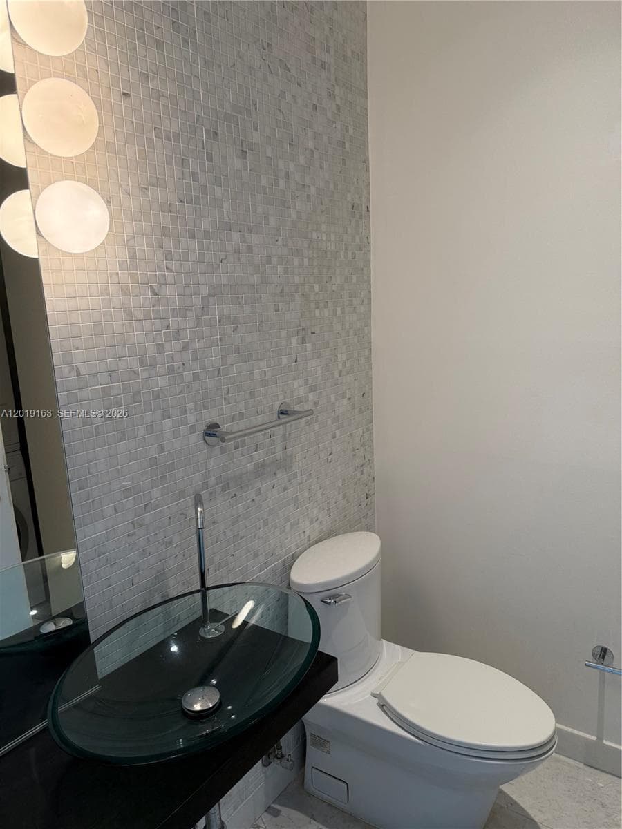 200 Biscayne Boulevard Way # 4904, Miami FL 33131 — 8