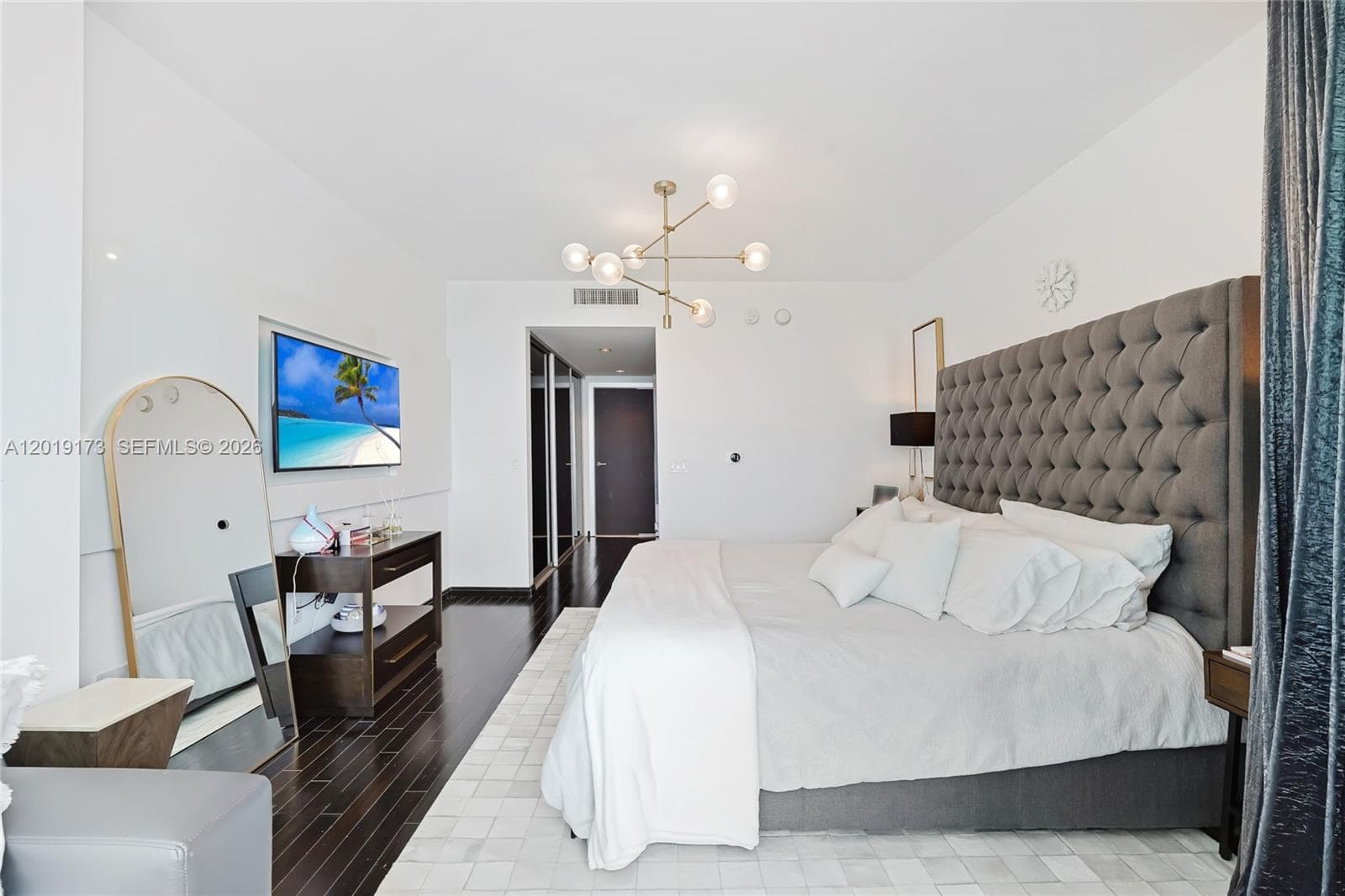 17001 Collins Ave # 2805, Sunny Isles Beach FL 33160 — 16