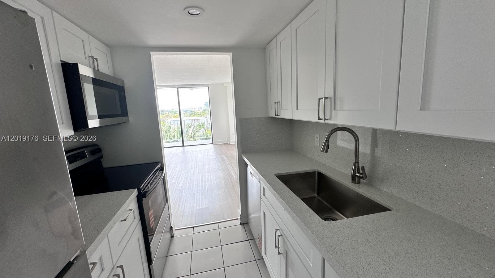 Vecino Del Mar Condo, North Miami, FL — 24