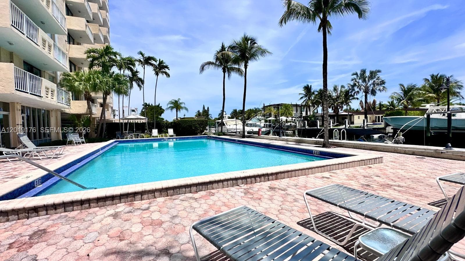 Vecino Del Mar Condo, North Miami, FL — 10