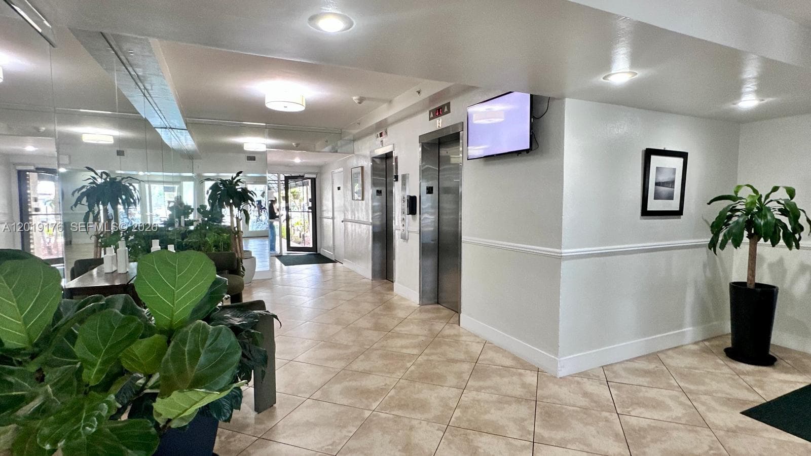 Vecino Del Mar Condo, North Miami, FL — 14
