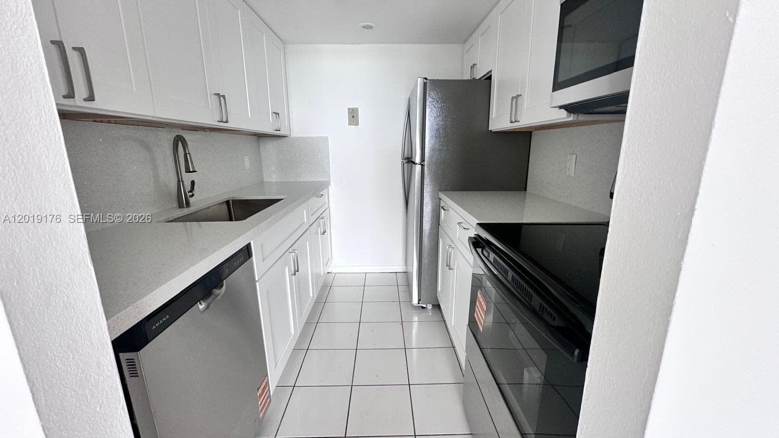 Vecino Del Mar Condo, North Miami, FL — 21