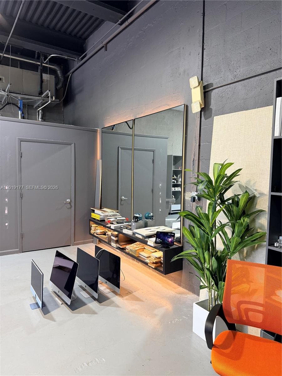 155 NE 1st Pl, Miami FL 33138 — 1