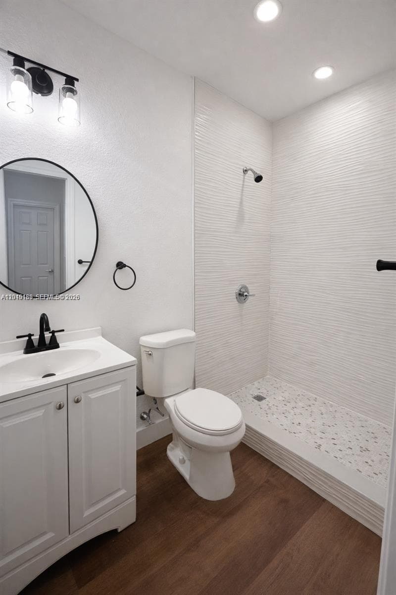 4124 NE 30th St, Homestead FL 33033 — 18
